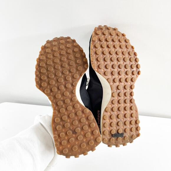 New Balance 327 Synthetic Suede N Logo Low Top Sneakers Black White Gum 7.5 - Picture 8 of 8